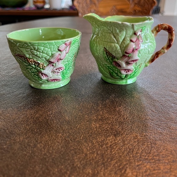 Carlton Ware Sugar and Creamer Set. Made in England of Australian Design - Picture 7 of 7